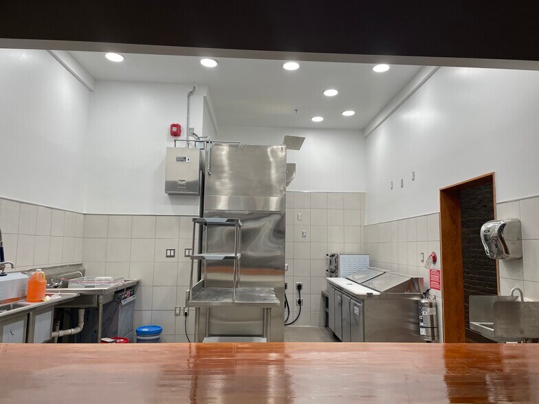 More Photos Of 7 E Broad St, Richmond Loft Creative Space For Lease