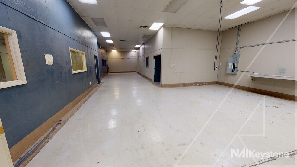 More Photos Of 448 Imperial Dr, Mohnton Warehouse For Sale