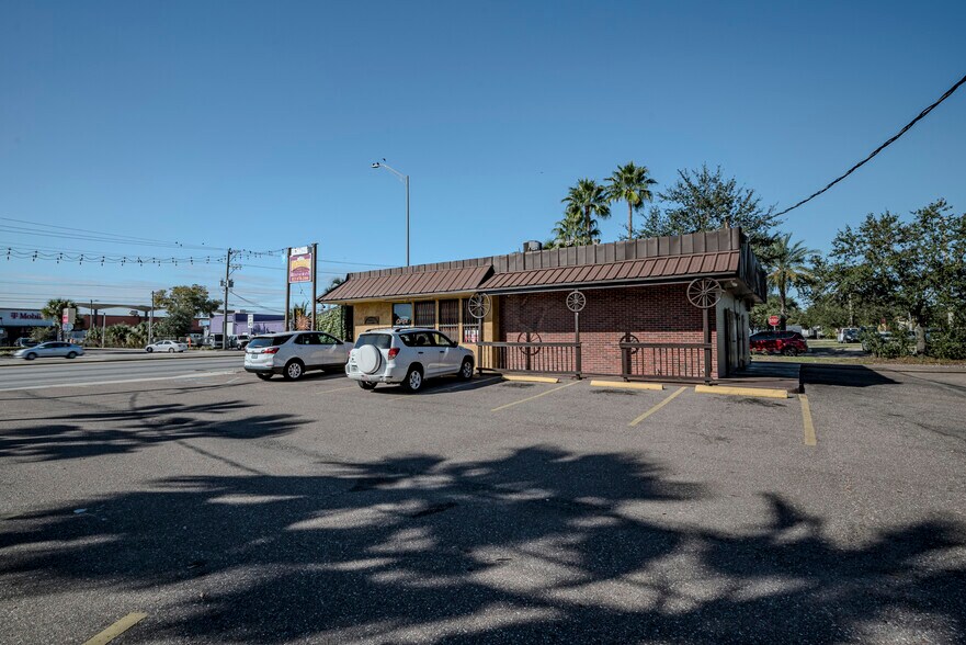 More Photos Of 2311 W Hillsborough Ave, Tampa General Retail For Sale