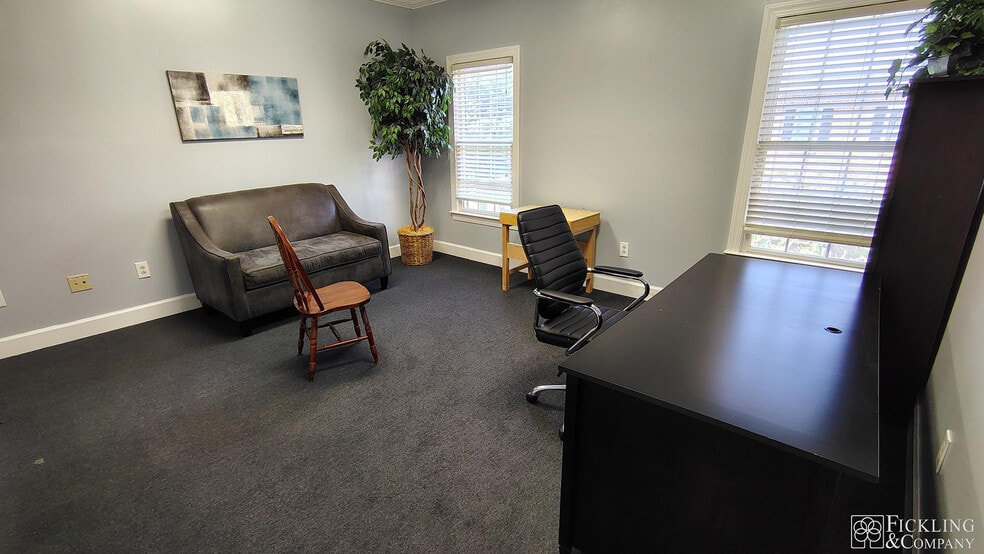 More Photos Of 404 Corder Rd, Warner Robins Office For Lease