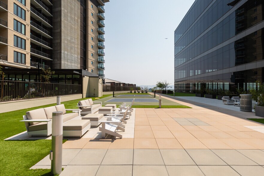 More Photos Of 101 E Washington St, Phoenix Office For Lease