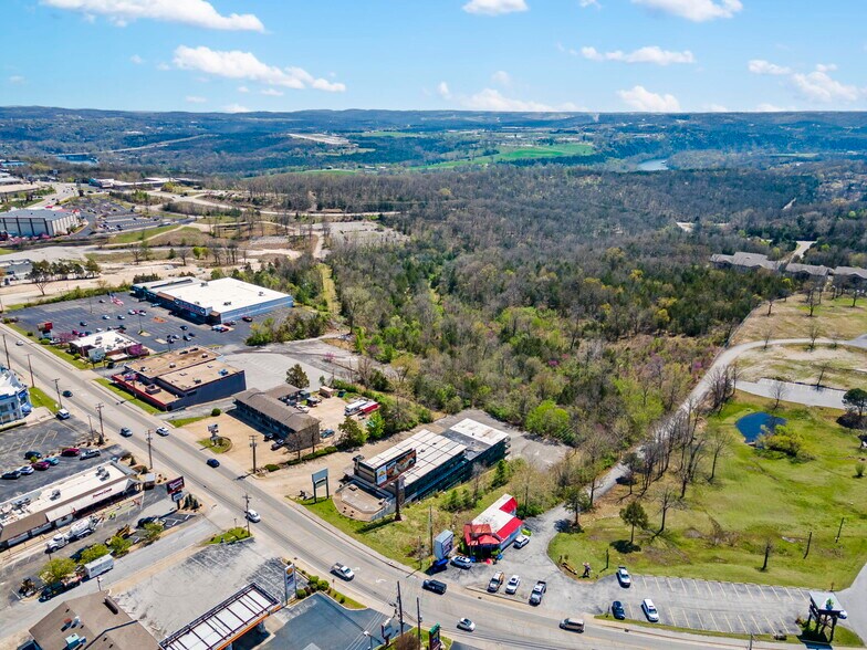 More Photos Of 1900 W 76 Country Blvd, Branson Hotel For Sale