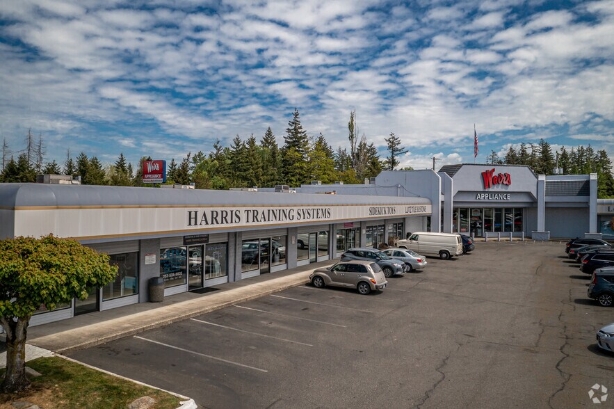 More Photos Of 10909 Portland Ave E, Tacoma Freestanding For Lease