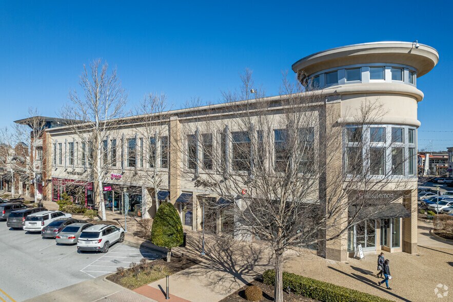 More Photos Of 2203 S Promenade Blvd, Rogers Storefront Retail Office For Lease