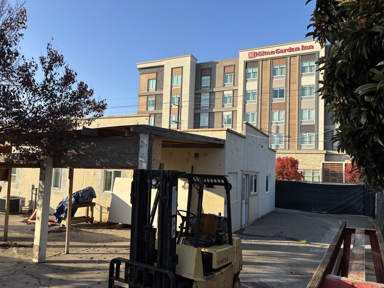 More Photos Of 46000 Warm Springs Blvd, Fremont Service For Lease