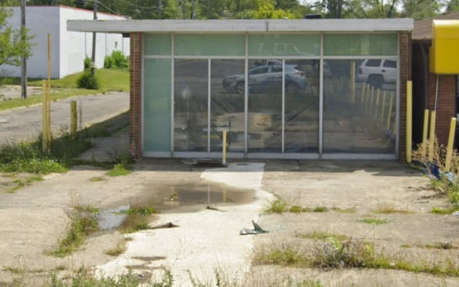 Primary Photo Of 1105 N Arlington Ave, Indianapolis Freestanding For Sale