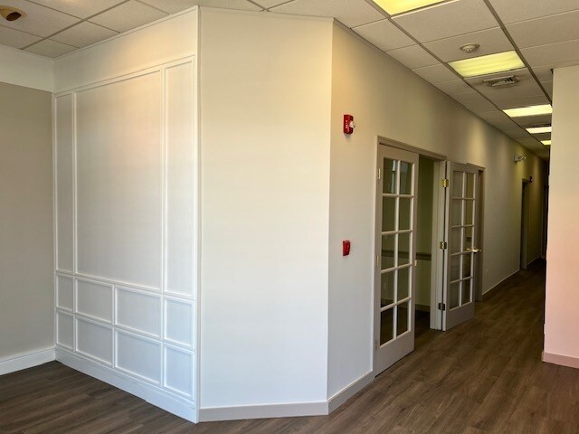 More Photos Of 8 Main St, Flemington Office For Lease