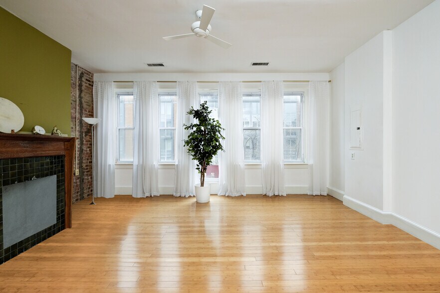 More Photos Of 1450 P St NW, Washington Storefront For Sale