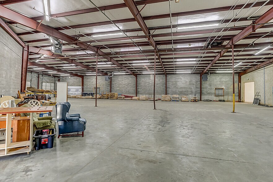 More Photos Of 2630-2656 Summer Ave, Memphis Unknown For Lease