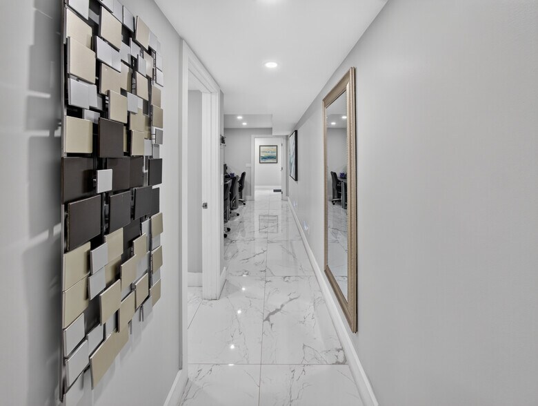 More Photos Of 10717 Sw 104th St, Miami Office For Sale