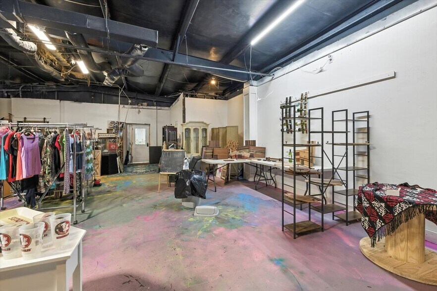 More Photos Of 2122 W Pensacola St, Tallahassee Freestanding For Lease