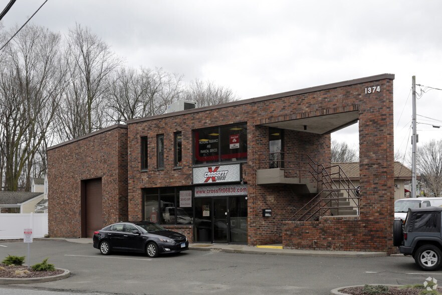 Primary Photo Of 1374 E Putnam Ave, Old Greenwich Freestanding For Lease