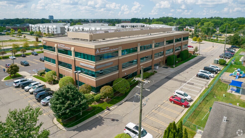 More Photos Of 2251 N Squirrel Rd, Auburn Hills Office For Sale