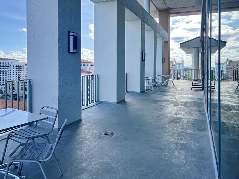 More Photos Of 1 Alhambra Plz, Coral Gables Coworking Space