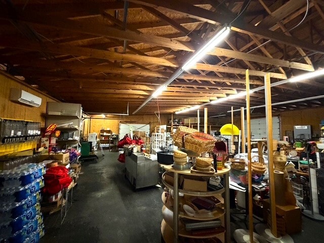 More Photos Of 3905 Fernandina Rd, Columbia Freestanding For Sale