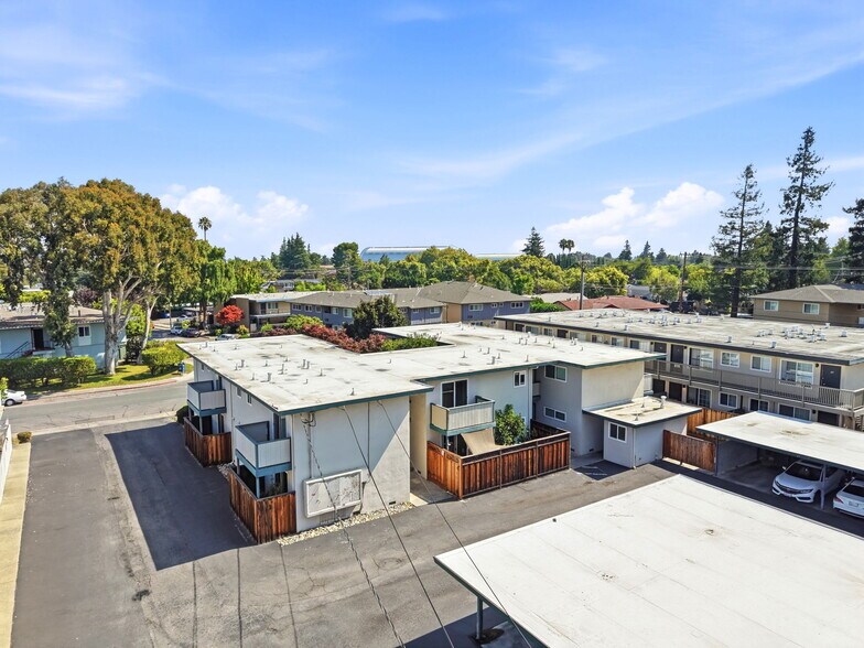 More Photos Of 511 Walker Dr, Mountain View Apartments For Sale