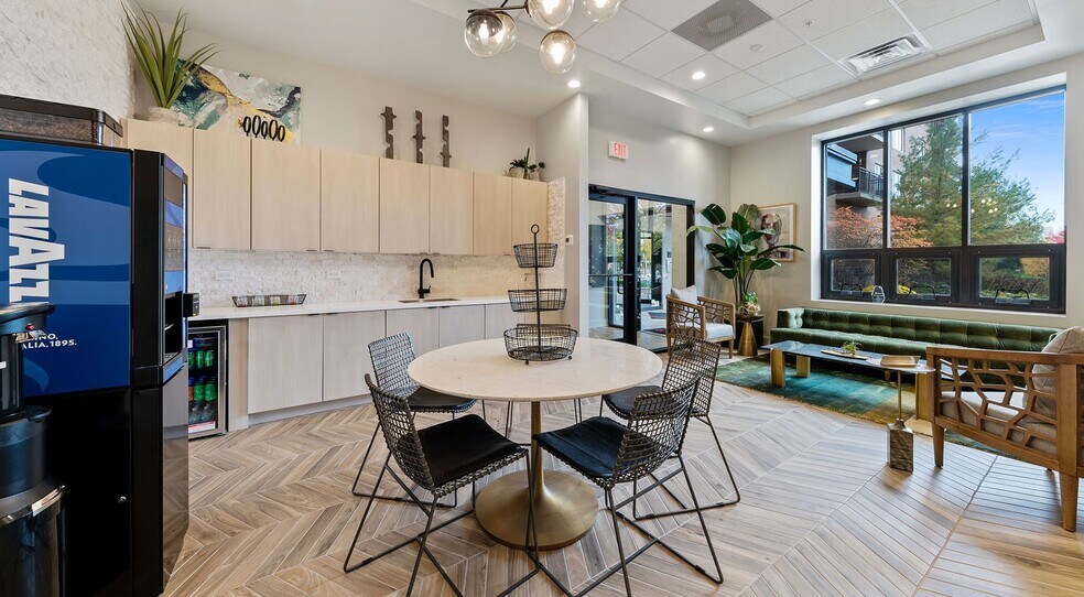 More Photos Of 1255 Town Center Rd, Vernon Hills Apartments For Lease