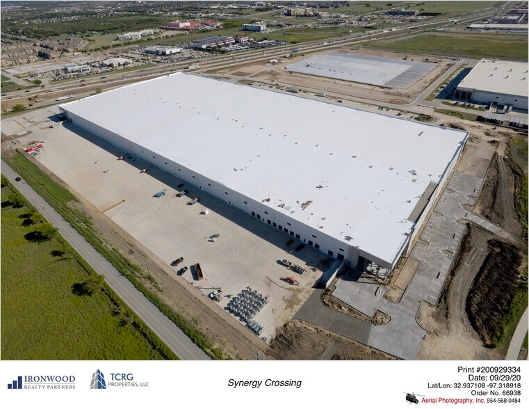 More Photos Of 1101 Interstate 35 W, Fort Worth Unknown For Lease