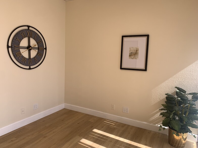 More Photos Of 3201 Corte Malpaso, Camarillo Warehouse For Sale