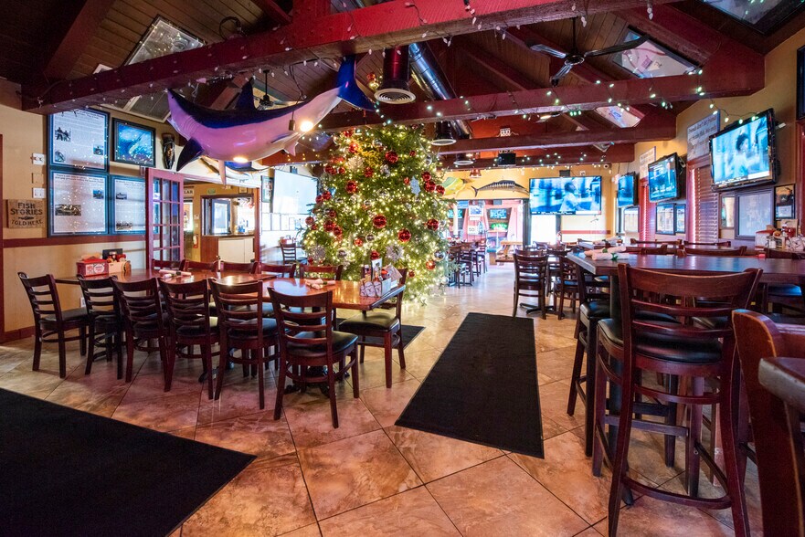 More Photos Of 1300 S Federal Hwy, Dania Restaurant For Sale