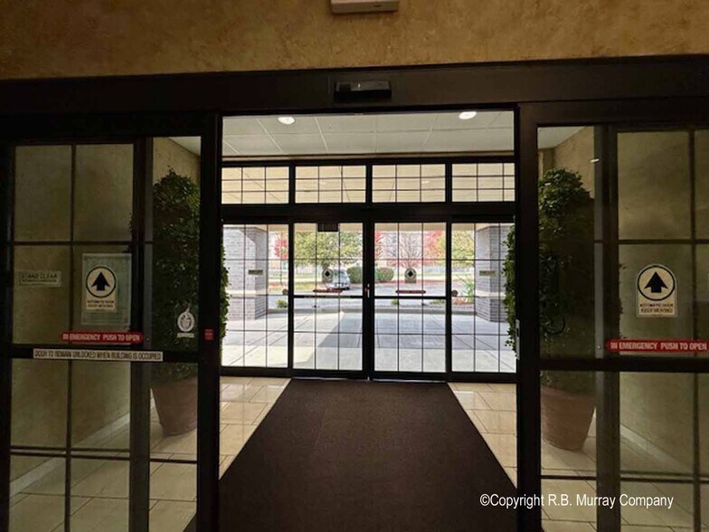More Photos Of 3250 S Delaware Ave, Springfield Medical For Sale