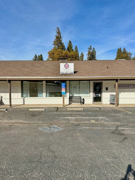 More Photos Of 104-114 Argall Way, Nevada City General Retail For Sale