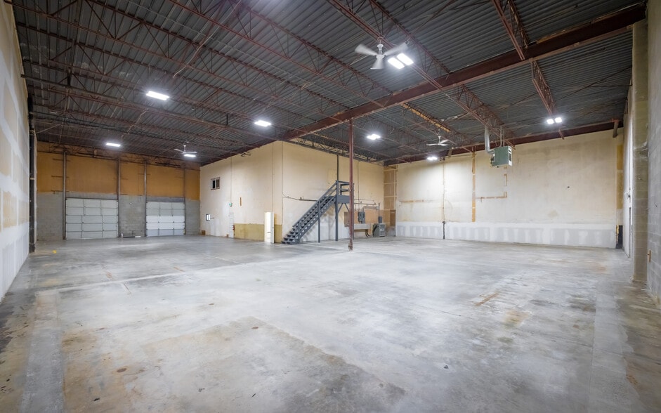 More Photos Of 2620 Simpson Rd, Richmond Warehouse For Sale