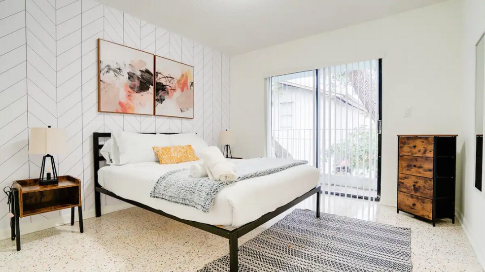 More Photos Of 1645 SW 7th St, Miami Apartments For Sale