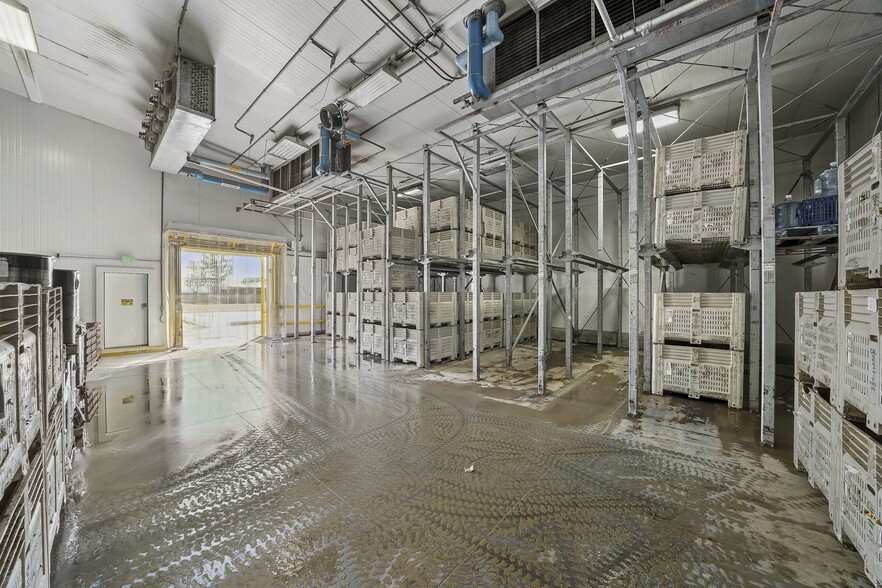 More Photos Of 830 Sycamore Rd, Arvin Refrigeration Cold Storage For Sale
