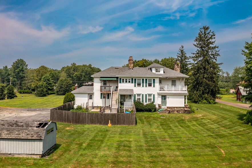 More Photos Of 2665 Boston Tpke, Coventry Funeral Home For Sale