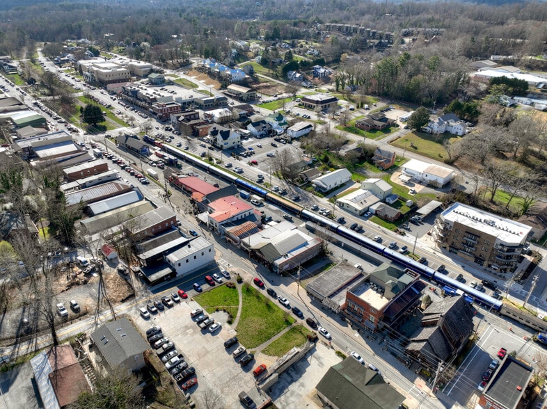 More Photos Of 240 W Main St, Blue Ridge Office For Sale