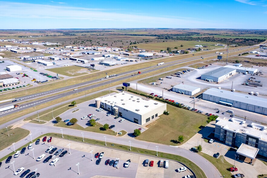 More Photos Of 4200 Carriage Way, Weatherford Medical For Sale