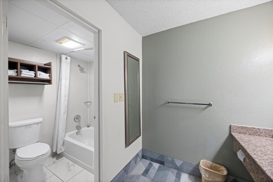 More Photos Of 2106 Chattanooga Rd, Dalton Hotel For Sale