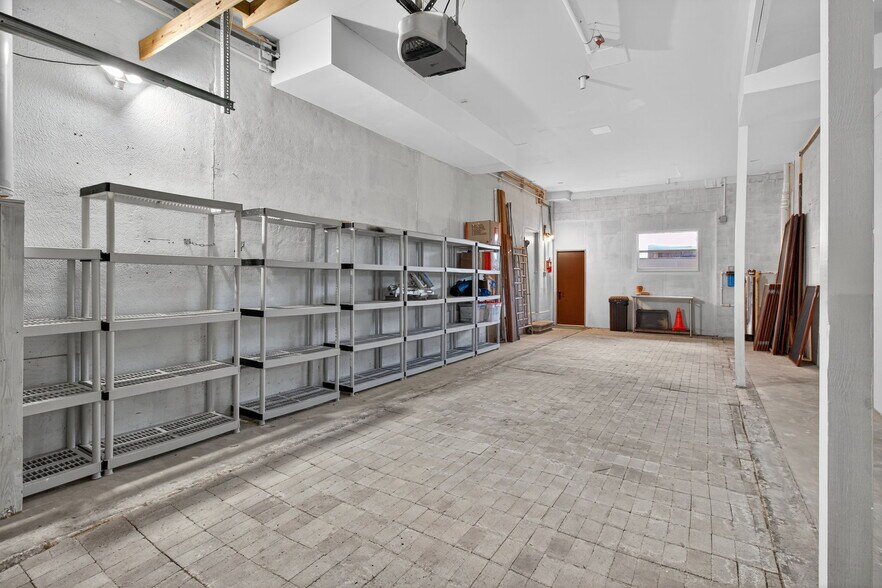 More Photos Of 5657 Shore S blvd, Gulfport Specialty For Sale