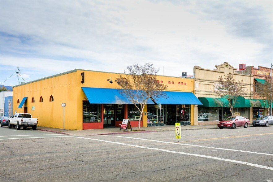 More Photos Of 201-203 S State St, Ukiah General Retail For Sale