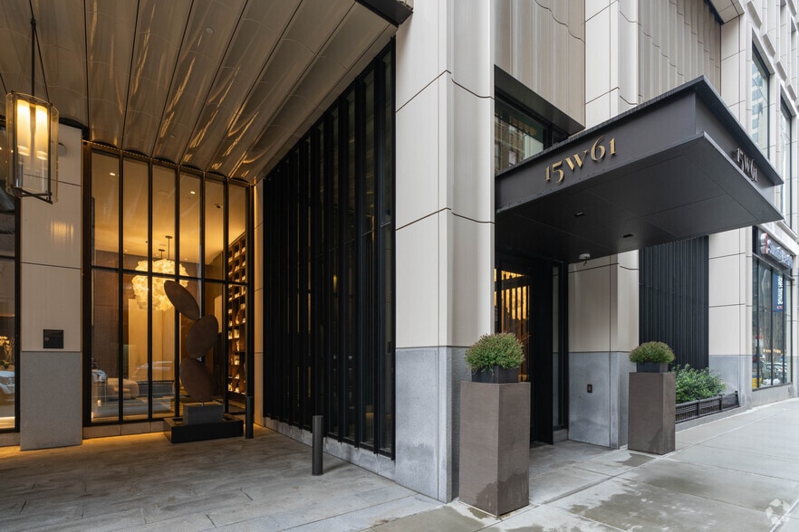 More Photos Of 1865 Broadway, New York Apartments For Lease