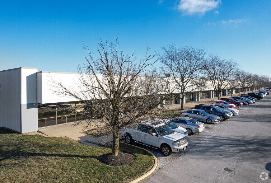 More Photos Of 5214-5270 W 79th St, Indianapolis Unknown For Lease