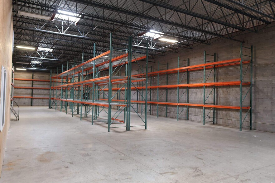 More Photos Of 117 Game Rd, Syracuse Warehouse For Lease