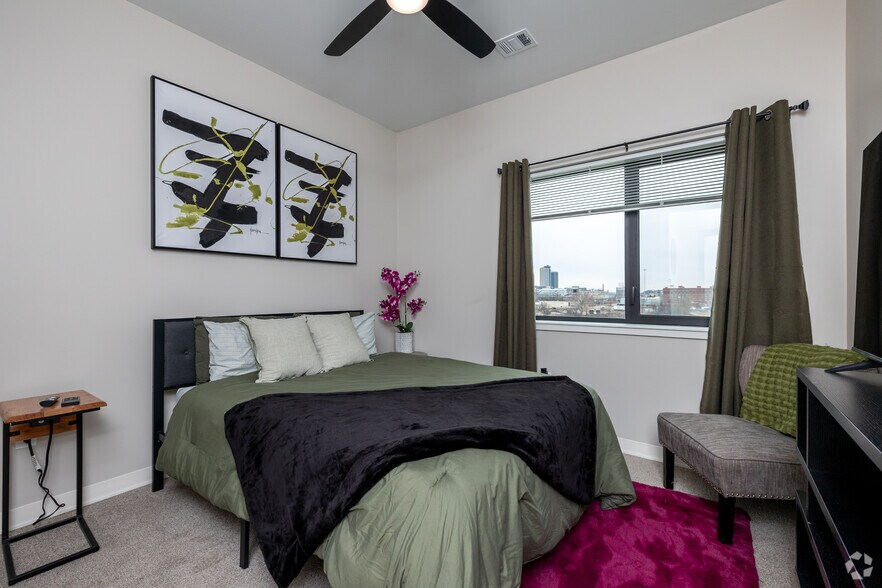 More Photos Of 1901 Vine St, Kansas City Multifamily For Sale