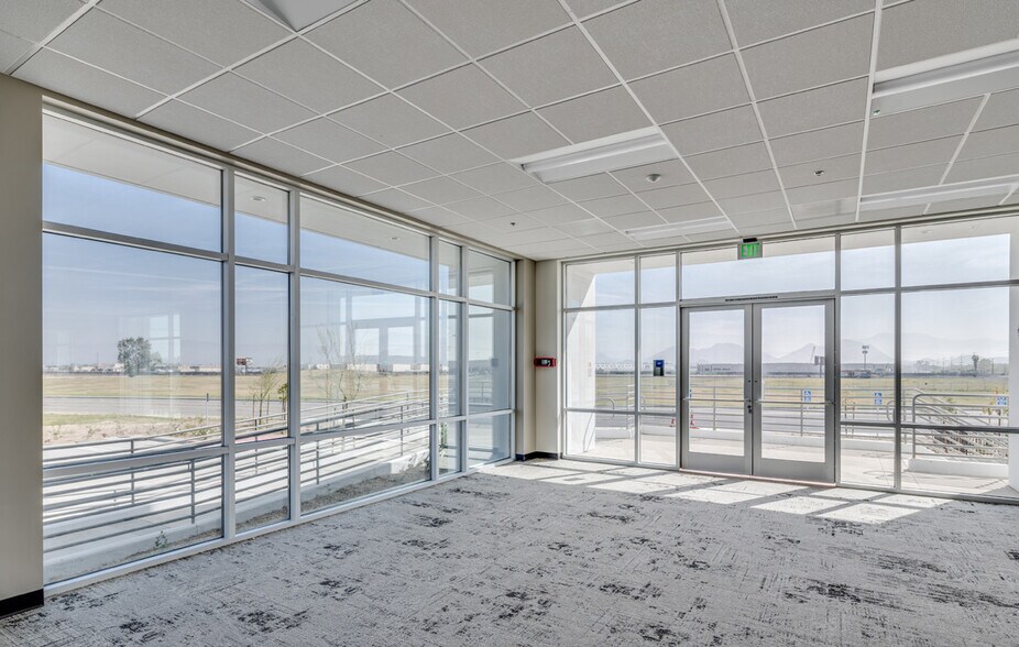 More Photos Of 19972 Patterson Ave, Perris Distribution For Lease