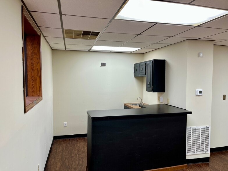 More Photos Of 1212 Towanda Ave, Bloomington Storefront Retail Office For Lease