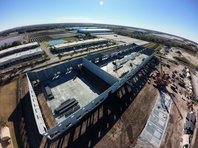 More Photos Of 3955 Anchuca Dr, Lakeland Industrial For Lease