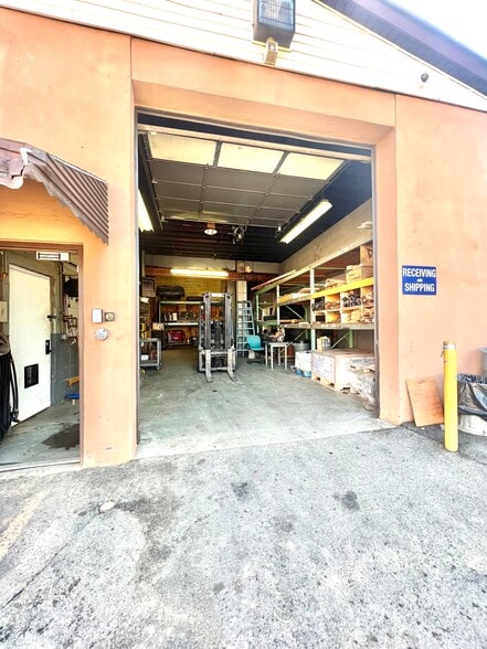 More Photos Of 80-88 Holmes Street, Belleville Warehouse For Sale