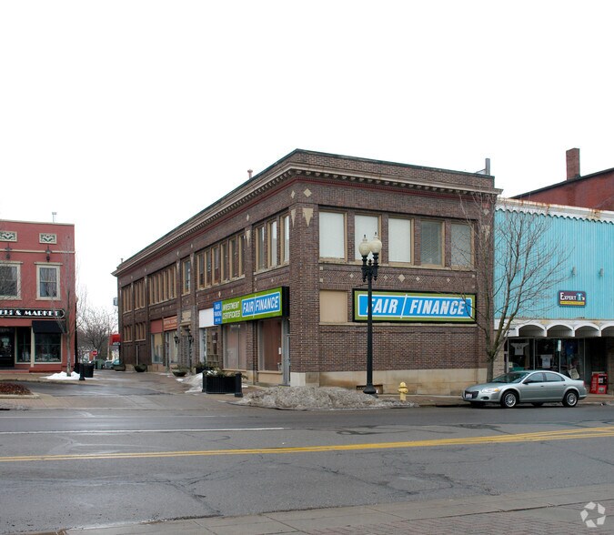 Primary Photo Of 130-132 S Market St, Wooster Office For Lease