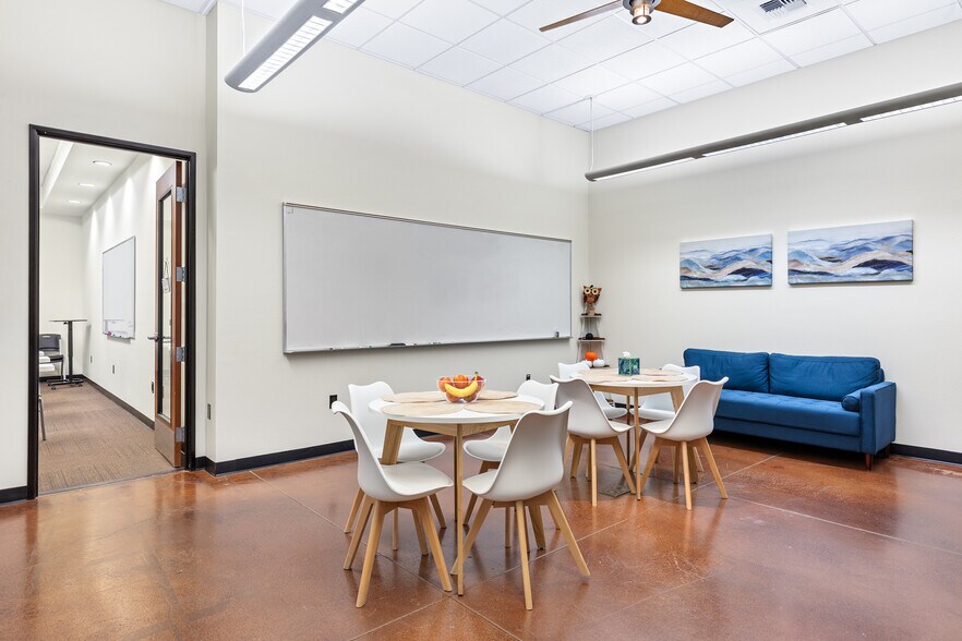 More Photos Of 500 Orient St, Chico Office For Sale