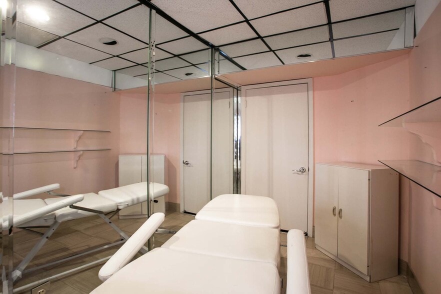 More Photos Of 3000 N University Dr, Coral Springs Office For Sale