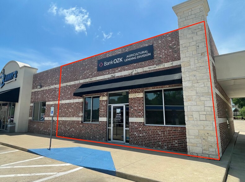 More Photos Of 16772 Old Jacksonville Hwy, Tyler Service Station For Lease