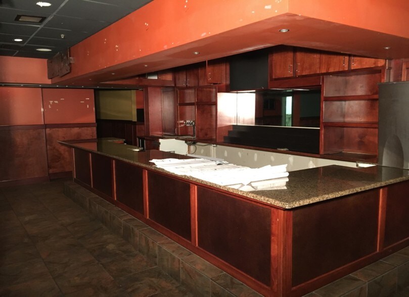 More Photos Of 1219 Filbert St, Philadelphia Parking Garage For Lease