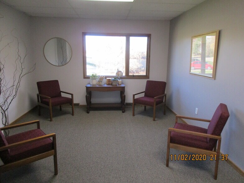 More Photos Of 3 Heritage Oak Ln, Battle Creek Medical For Sale