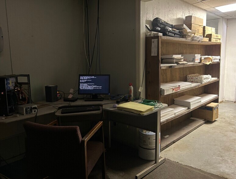 More Photos Of 5359 Highway 301, Trenton Manufacturing For Sale